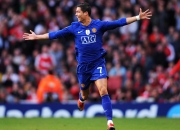 开云体育中国官网-从草地到硬地，德约科维奇戴维斯杯横扫温网，诠释何为真正的统治力