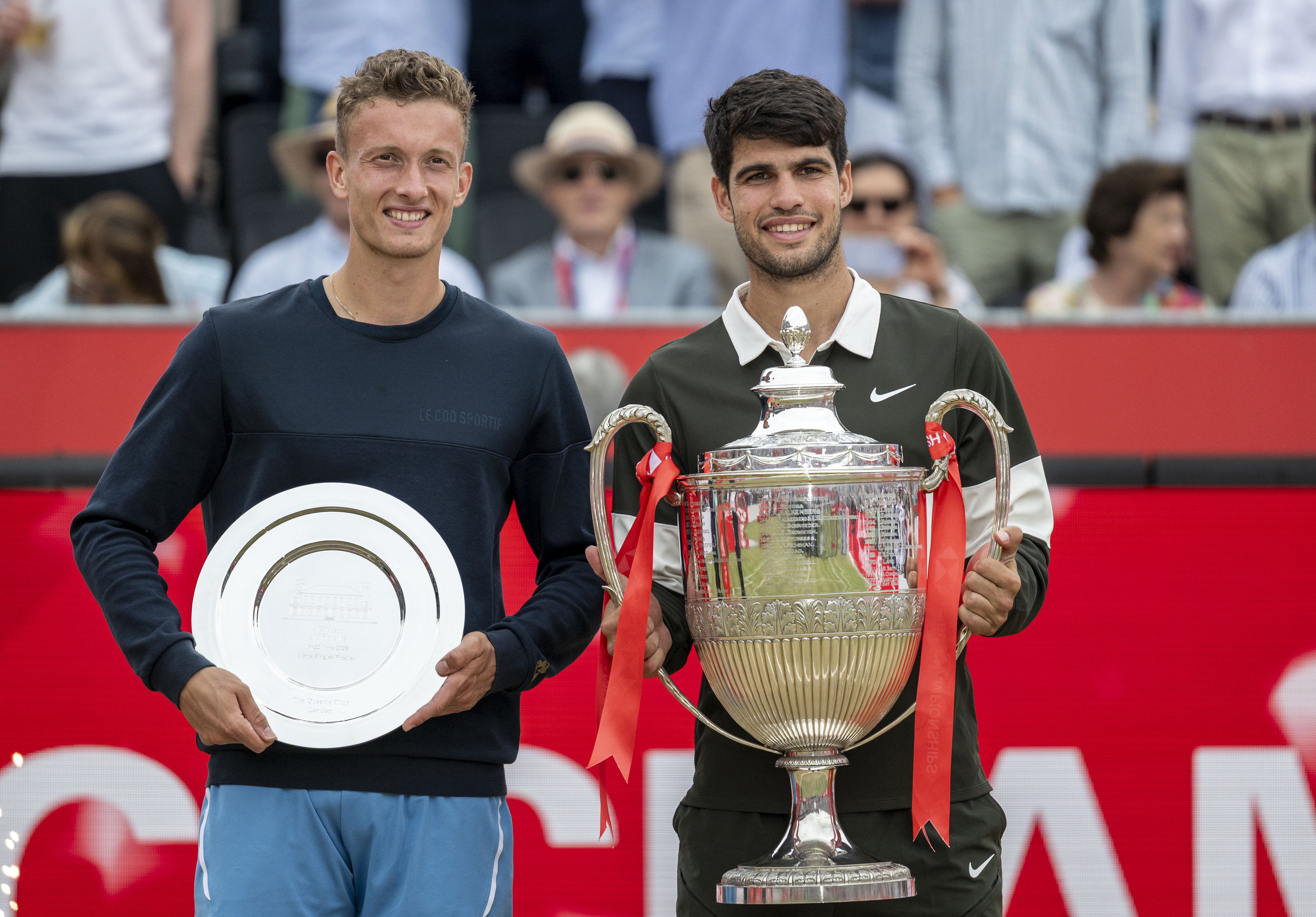 美网完胜拉沃尔杯，阿尔卡拉斯点燃赛场的简单介绍