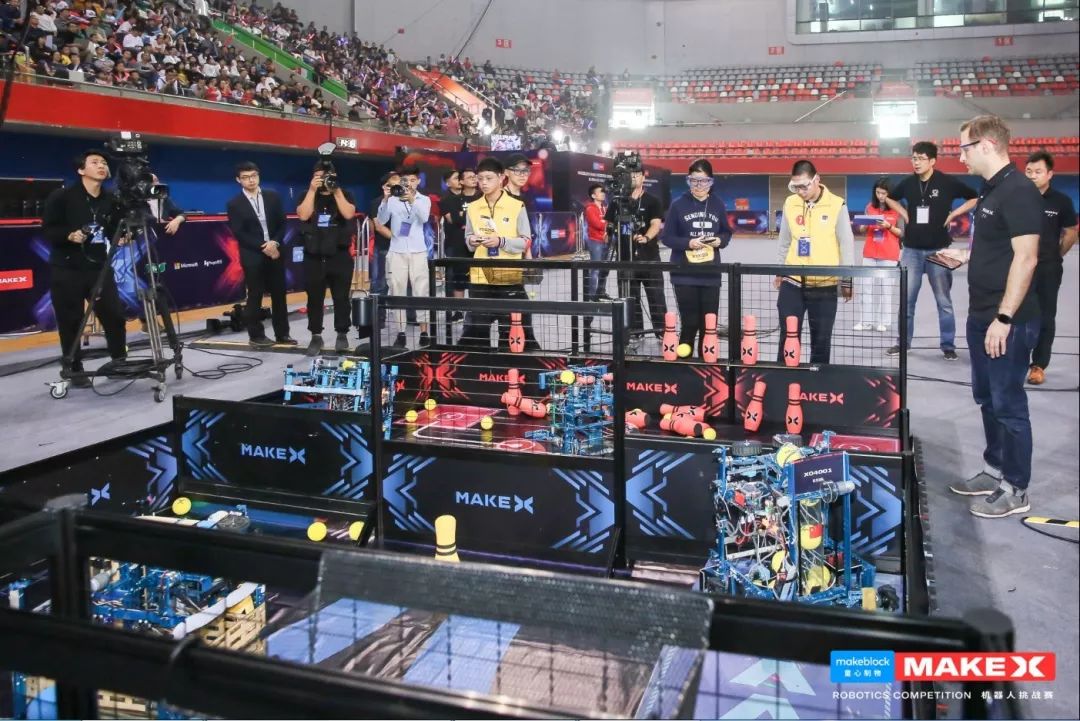 芬兰队员在比赛中尽展风采,斩获殊荣的简单介绍 芬兰队员在比赛中尽展风采,斩获殊荣的简单介绍