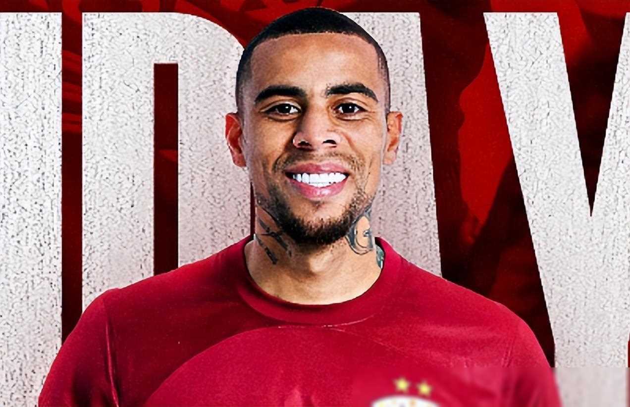 都灵新援表现尴尬，助攻误判成低逼智利人