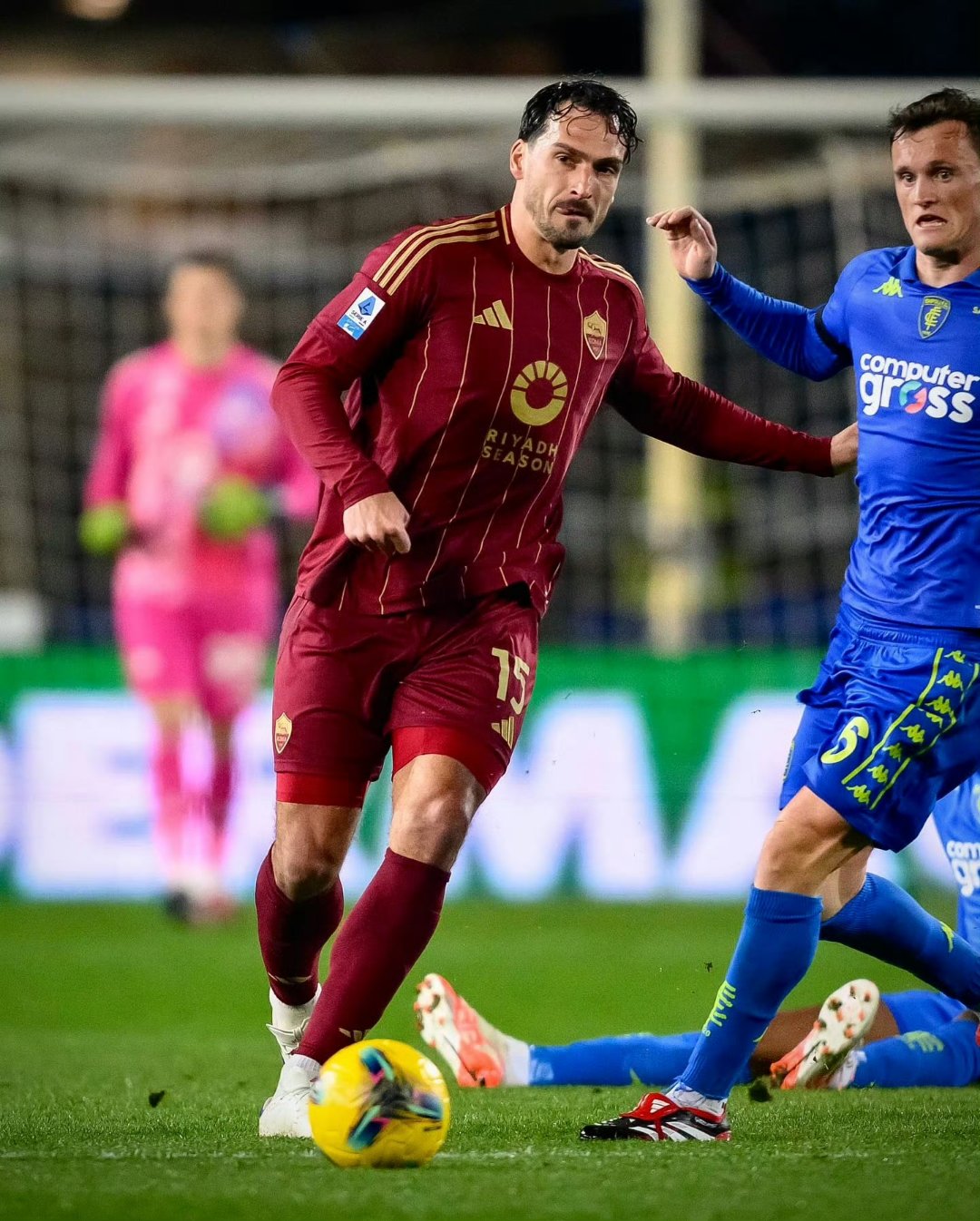 意甲赛场争夺激烈，胜负难分的简单介绍