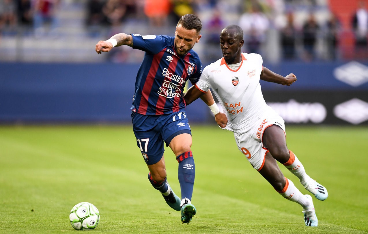 卡昂主场失利，保级形势险象环生的简单介绍