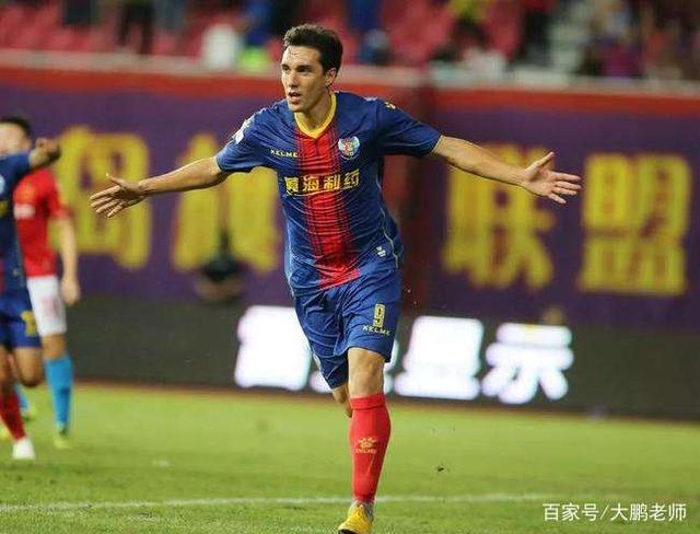 关于黄海低沉：青岛黄海不敌深圳佳兆业，积分下滑的信息