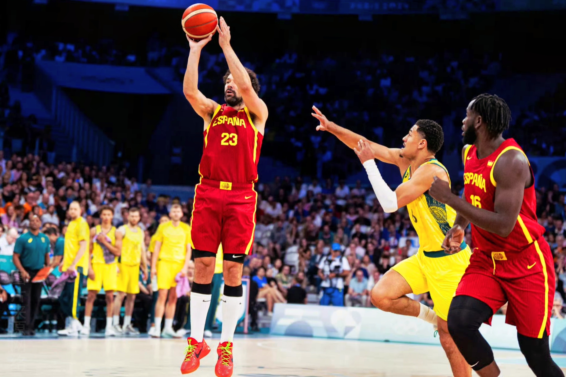 关于澳大利亚男篮力克希腊男篮,米切尔制霸全场的信息 关于澳大利亚男篮力克希腊男篮,米切尔制霸全场的信息