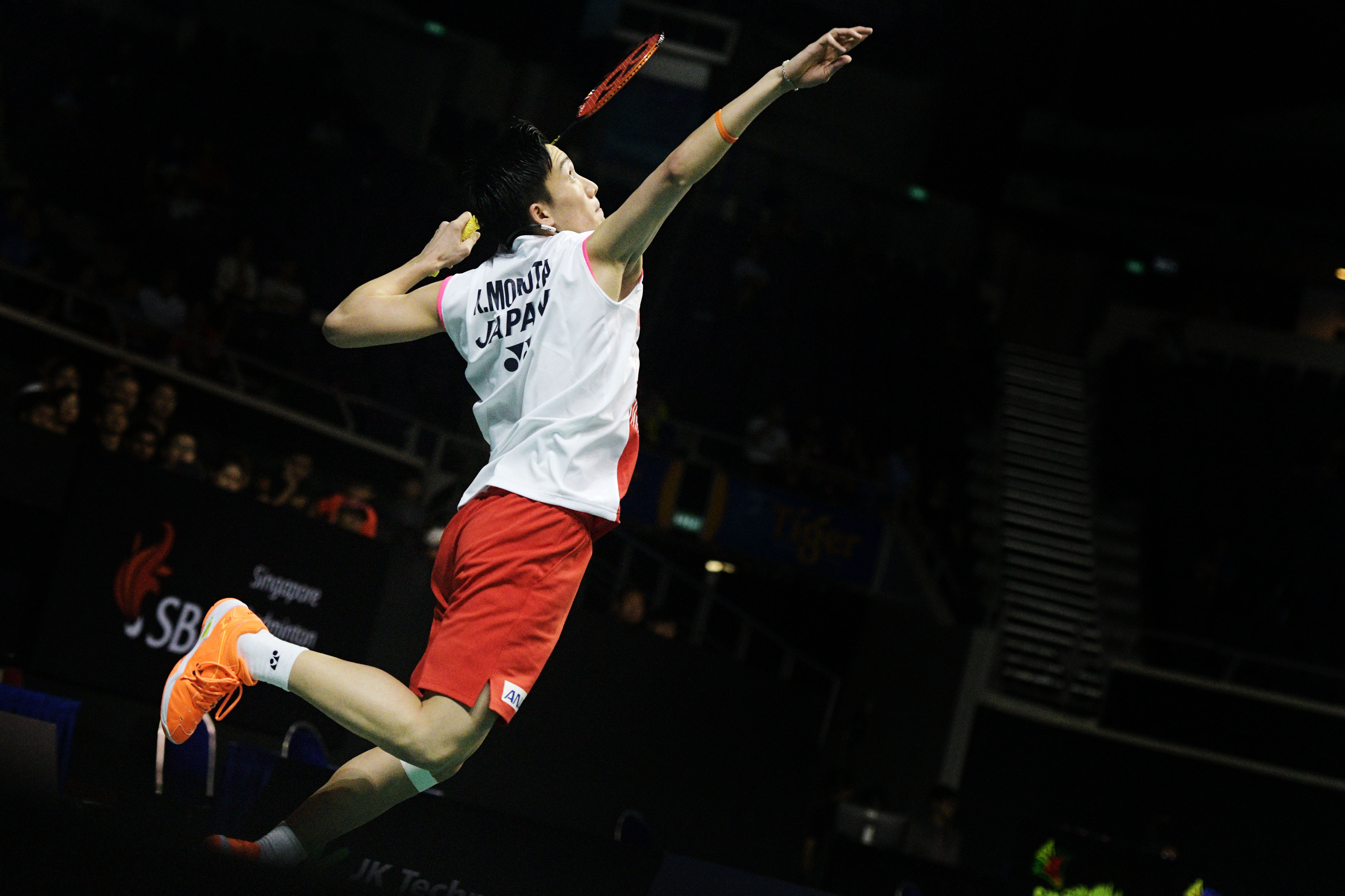 关于韩国羽毛球队翻盘日本羽毛球队，桃田贤斗统治全场的信息