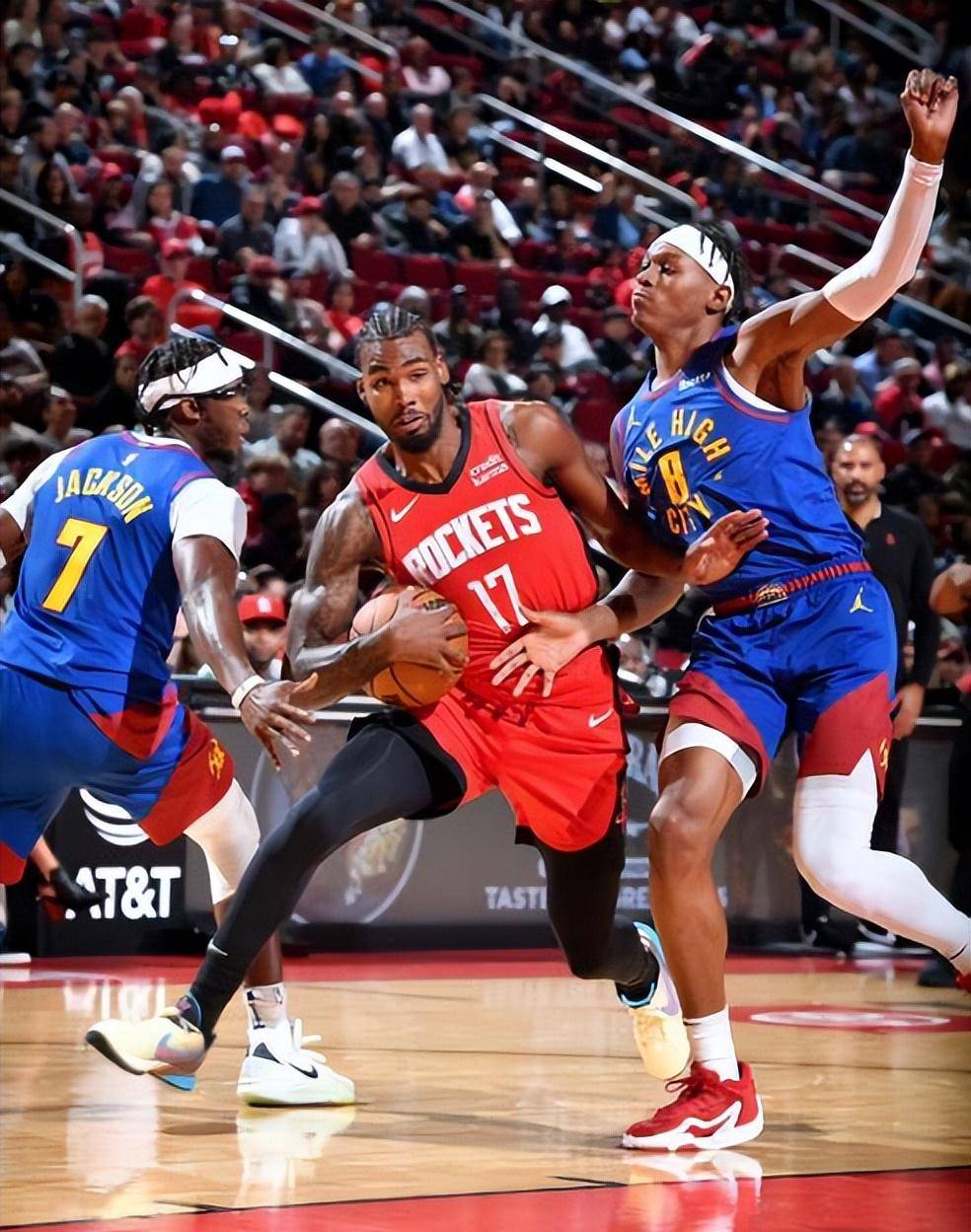 火箭横扫快船，米切尔送出助攻