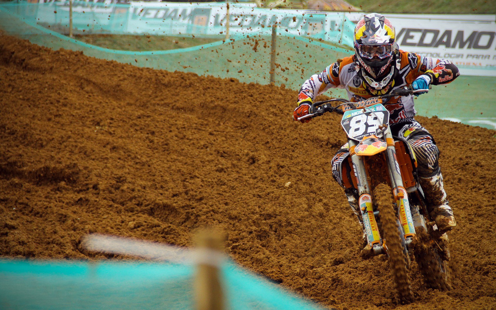 戈贝尔式爆发引领深圳队正面击溃马刺，一场定义球队气质的胜利