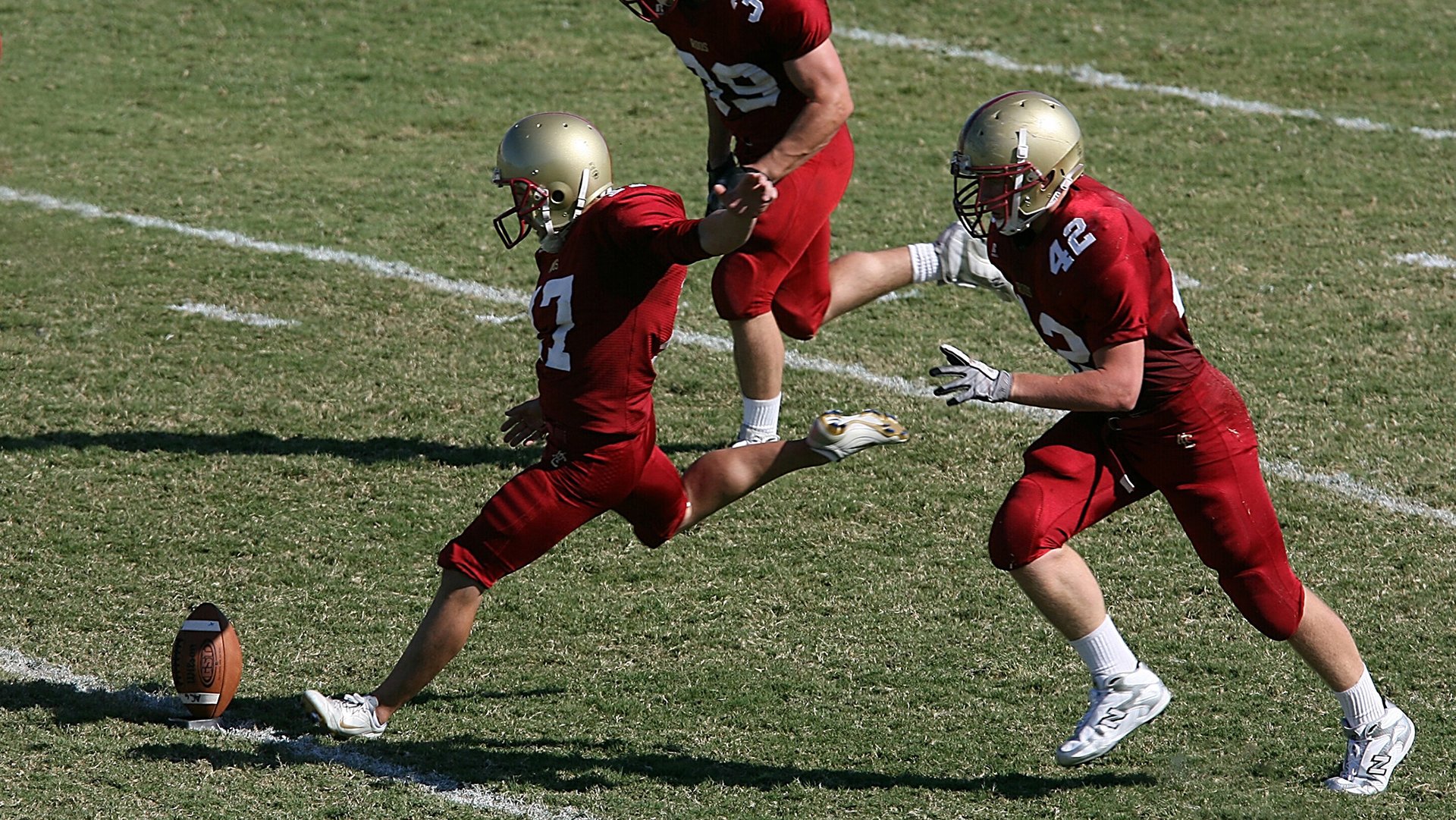 绿茵场上的降维打击，当玻利维亚高原铁骑踏平牙买加，范戴克式进攻哲学颠覆认知