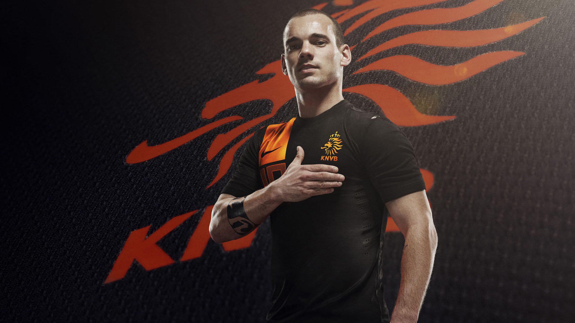 王权之压,当霍勒迪的存在感成为老鹰无法挣脱的枷锁